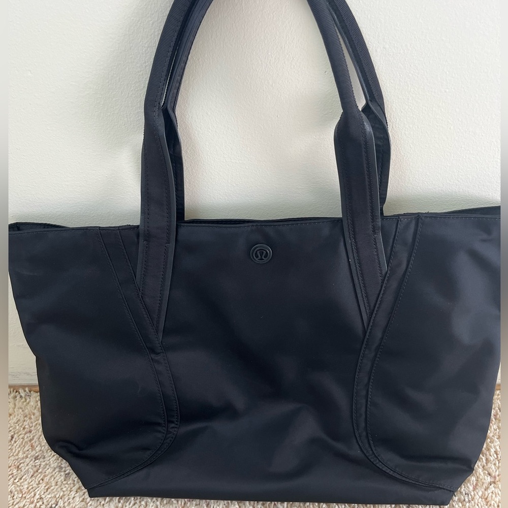 lululemon athletica Classic Black Tote